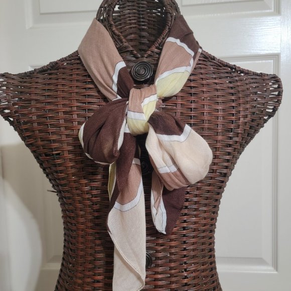 Collection Eighteen Large Mod Design Scarf - Picture 9 of 12